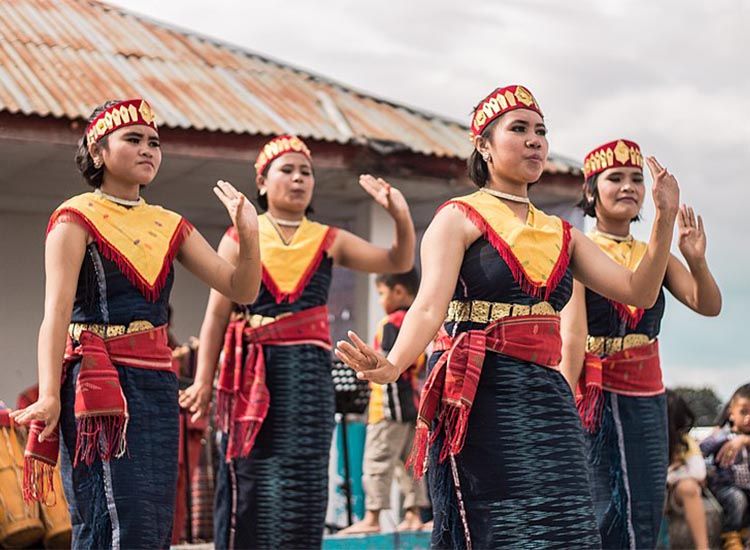 Sejarah Tari Tor-Tor