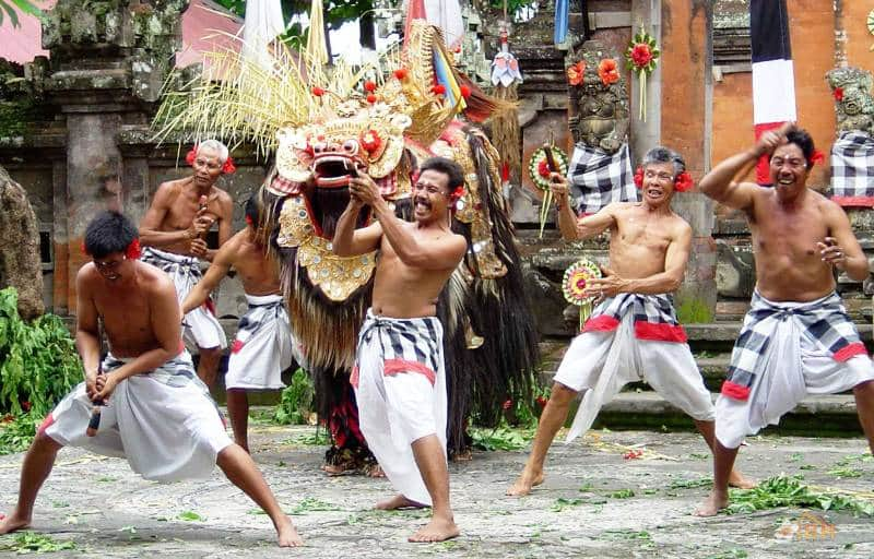 Mengenal Sejarah Tari Barong